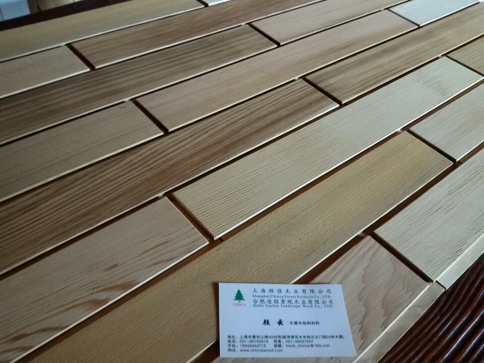 實(shí)木墻磚、墻裙與木瓦 自然與傳統(tǒng)在建筑材料中的復(fù)興
